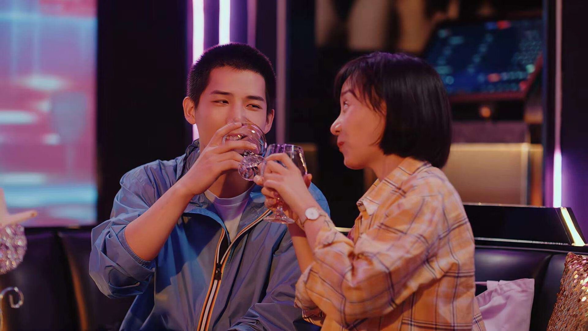 下载乐鱼体育APP-英超高频对抗场景下身体对抗动作的生物力学分析，英超身体对抗最好的球员