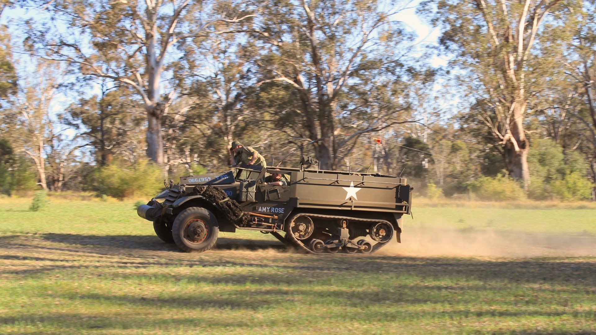 乐鱼电竞在线平台-凯尔·查默斯技术动作精准完美，查尔斯&amp;凯斯